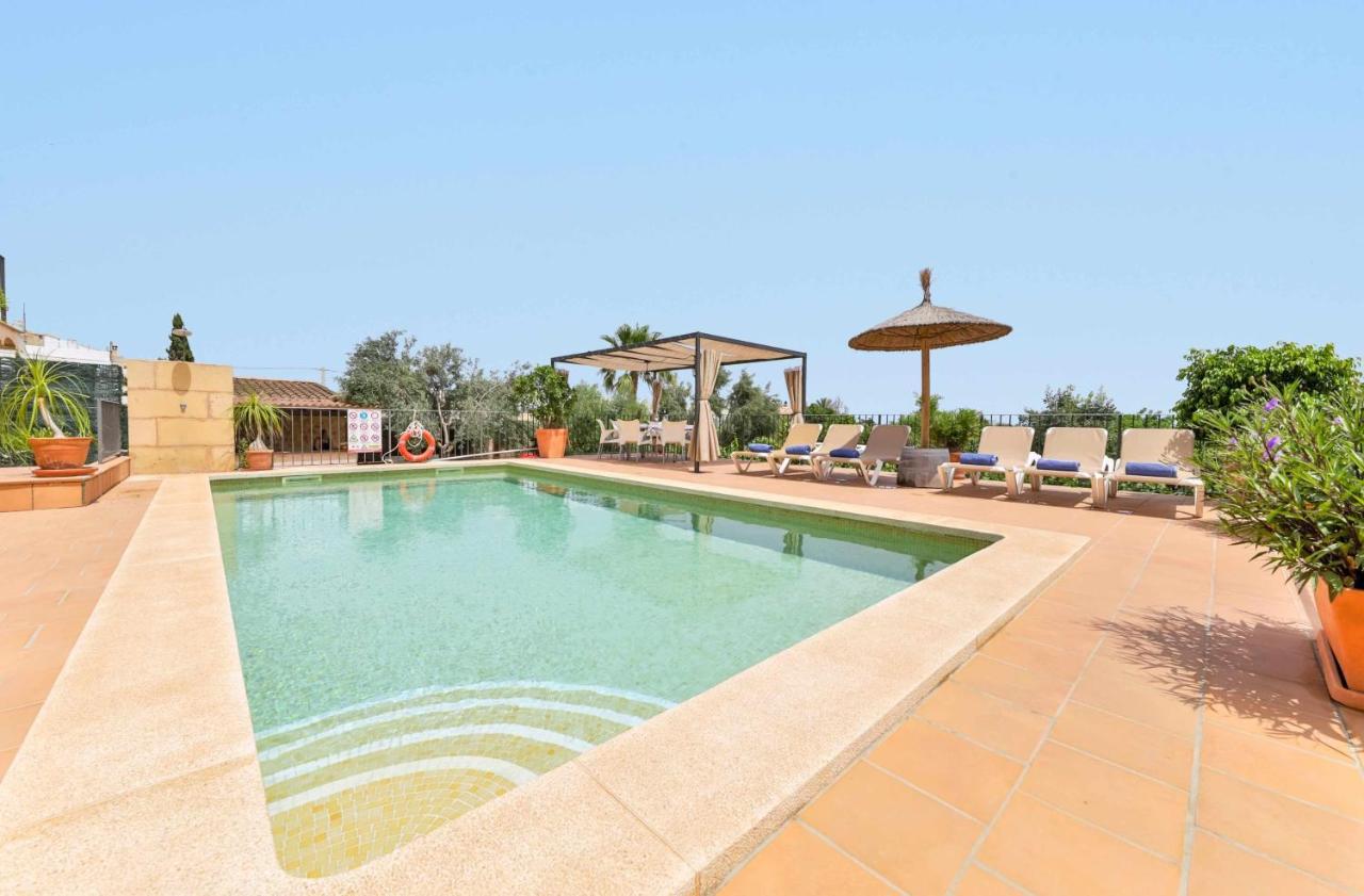 Trobat Gran Mallorquina Con Piscina Villa