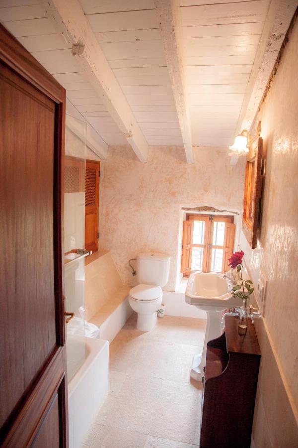 Beautiful Mediterranean With A/c, Wifi Villa