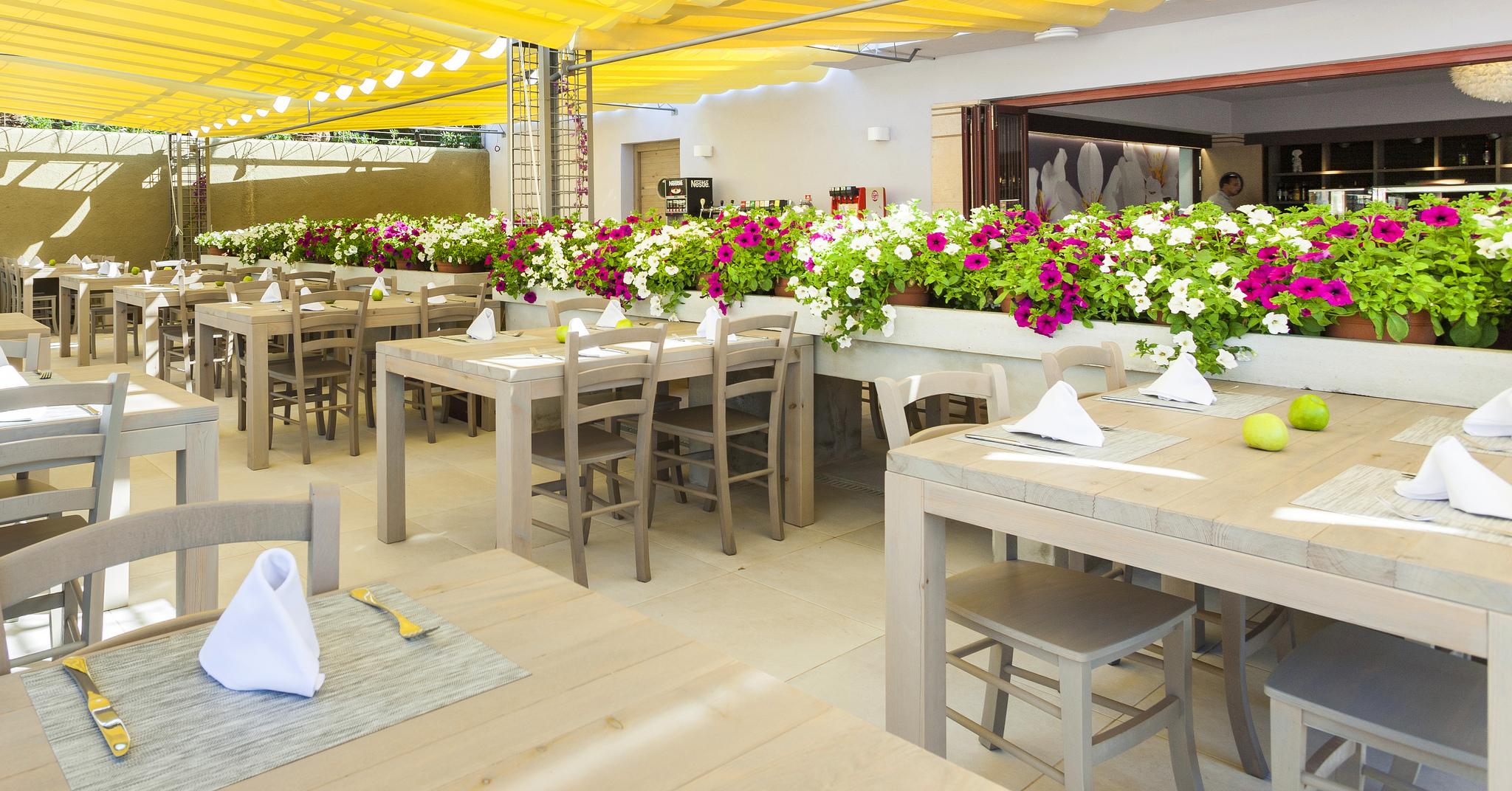 Insotel Cala Mandia Hotel 4*