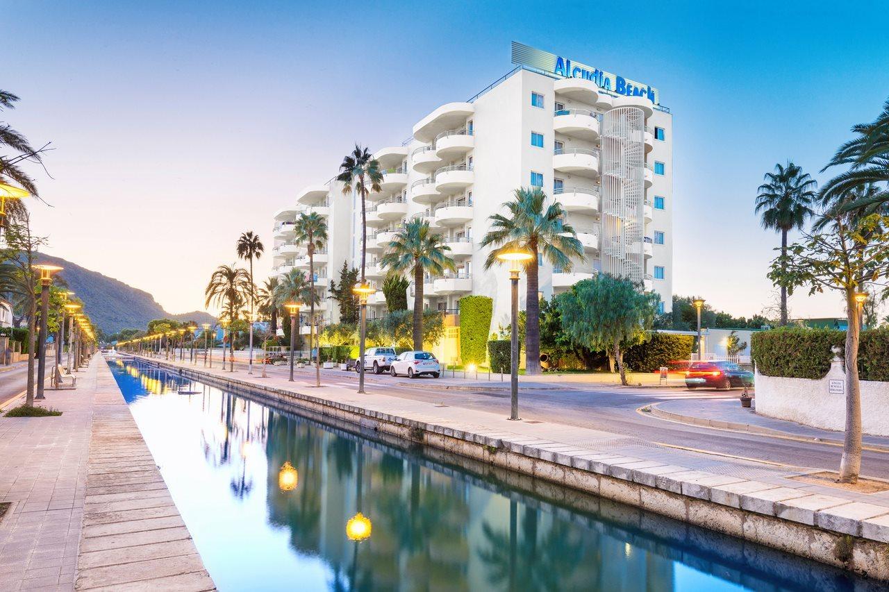 Alcúdia Apartahotel