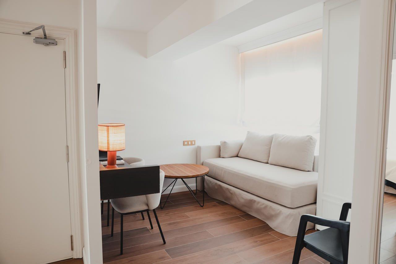 Hoposa Daina- Adults Only 4*