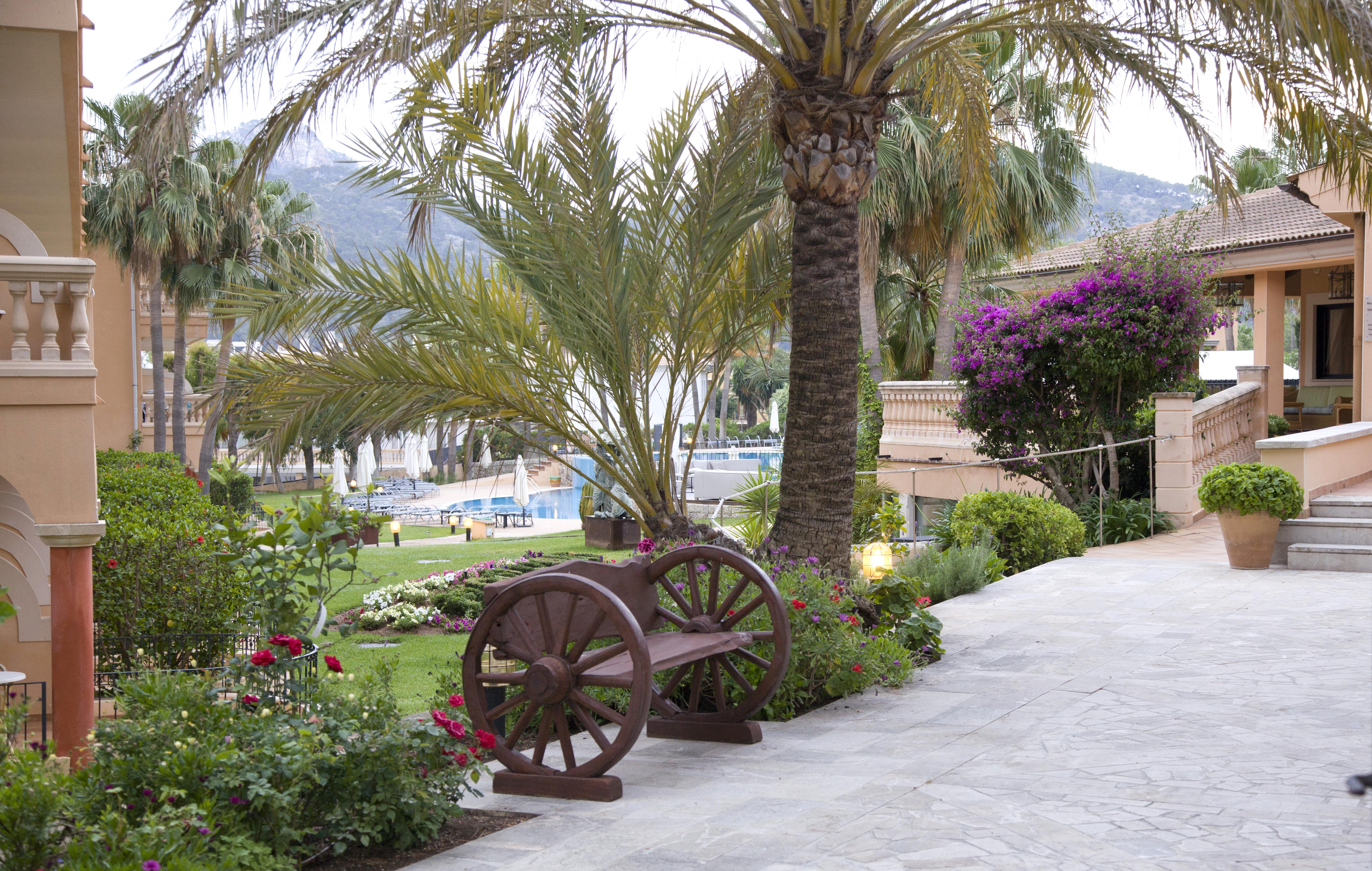 Mon Port & Hotel 4*