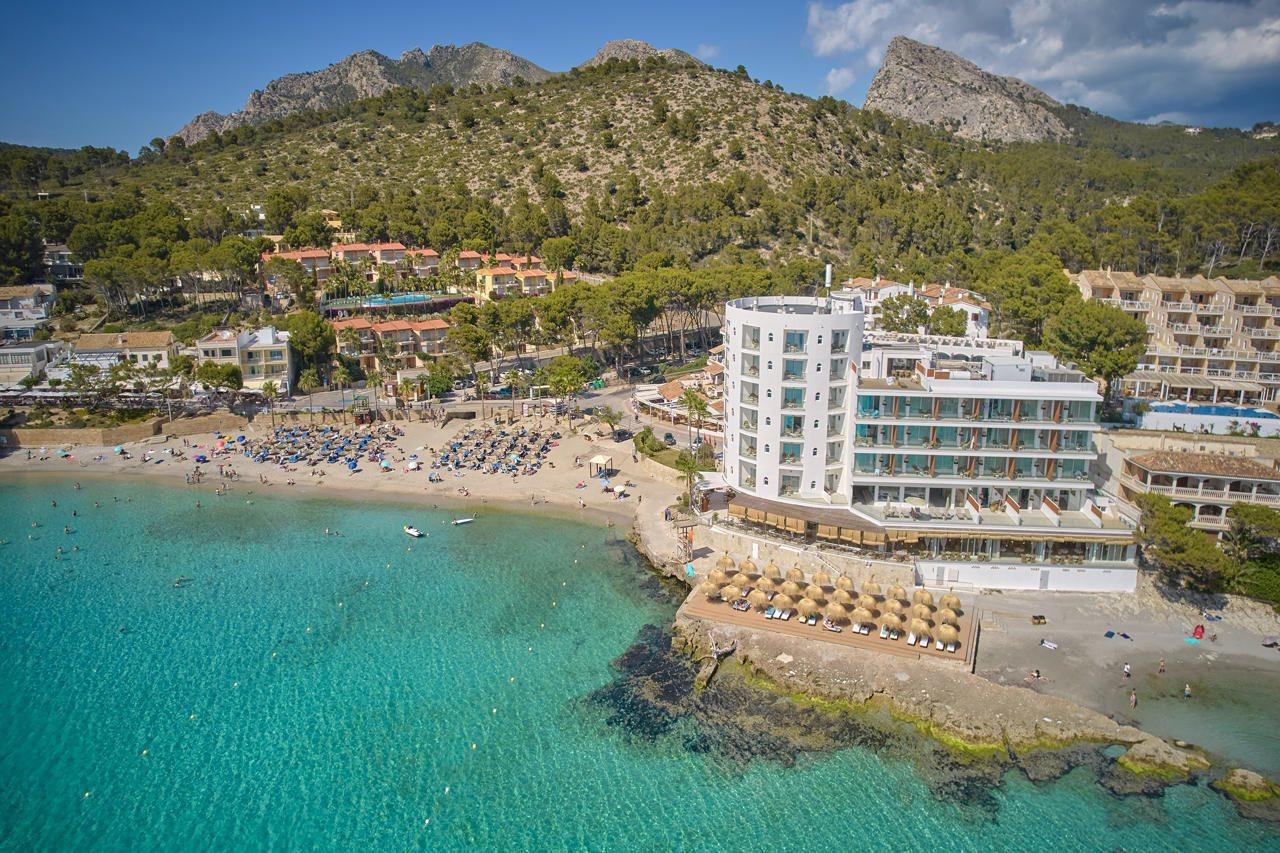 Universal Aquamarin Hotel 4*