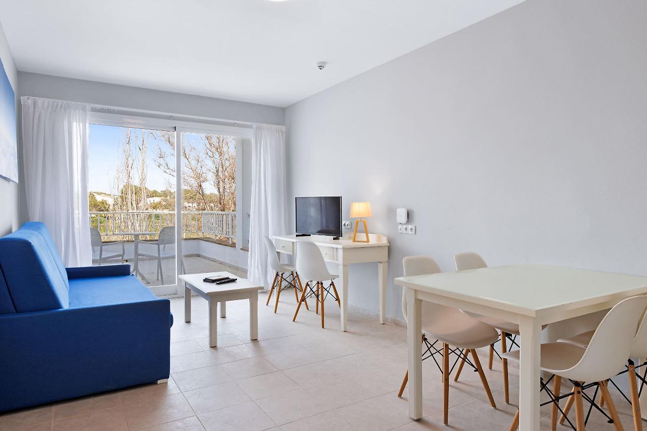 Hotel Flipflop Cala Mandia