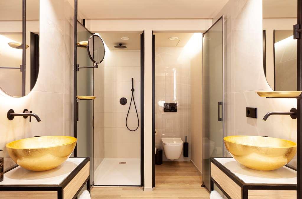 Hotel Nivia Born Boutique 5*