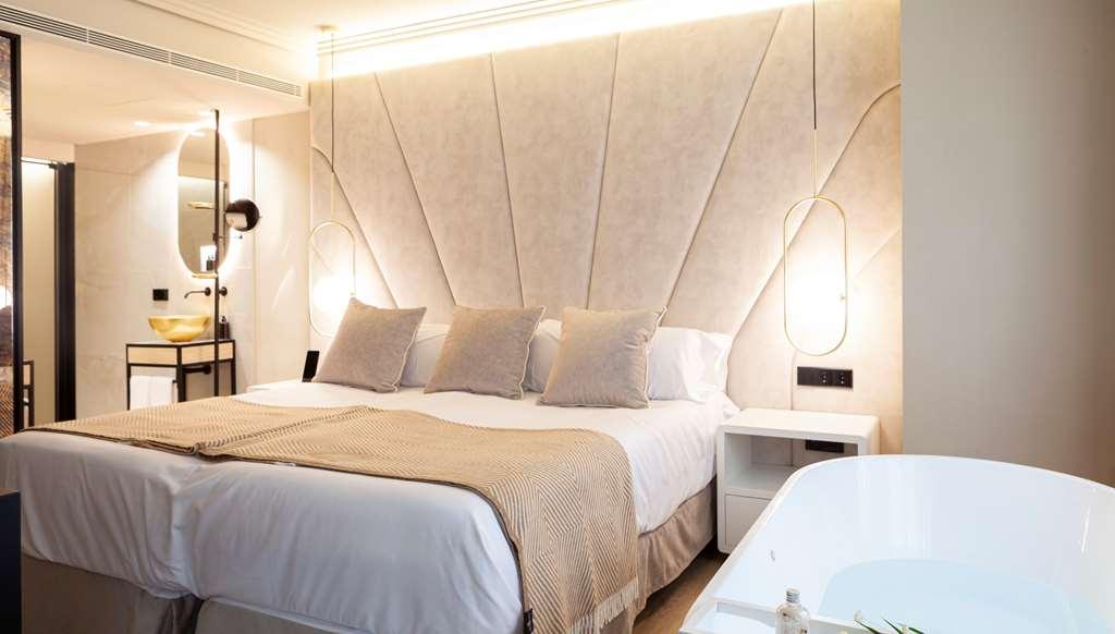 Nivia Born Boutique Hotel 5*