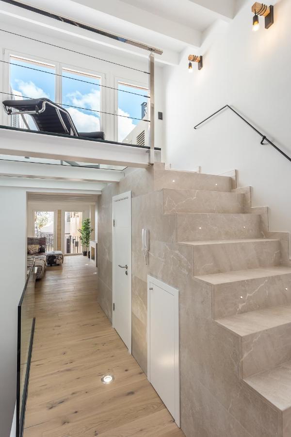 Designer Loft With Terrace In Prime Location Apartamento