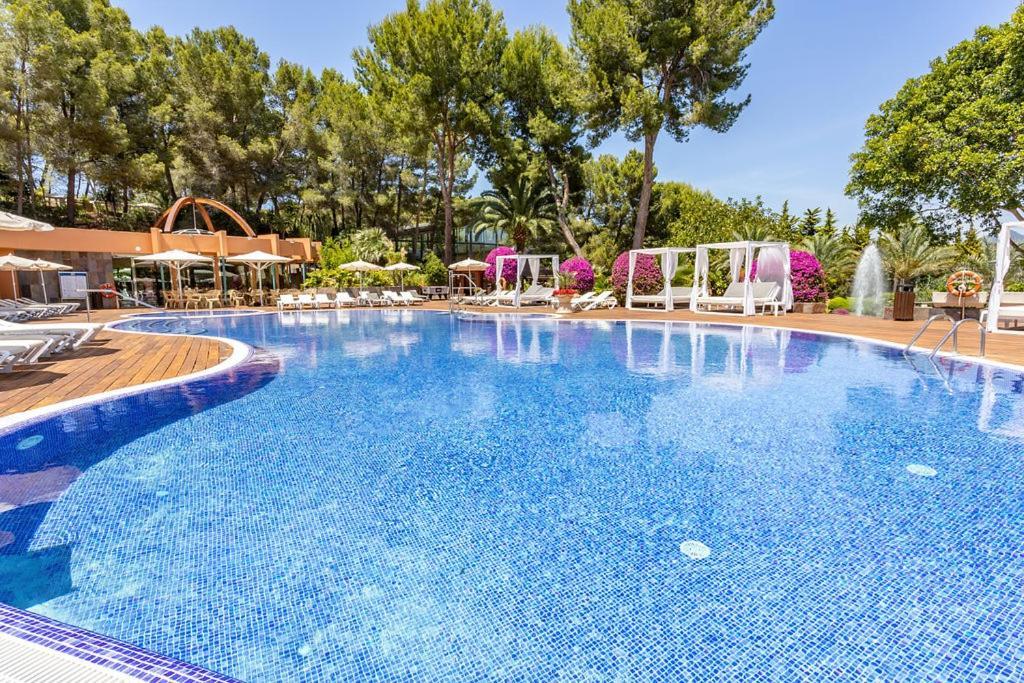 Ona Palmira Paradise Paguera Hotel 4*