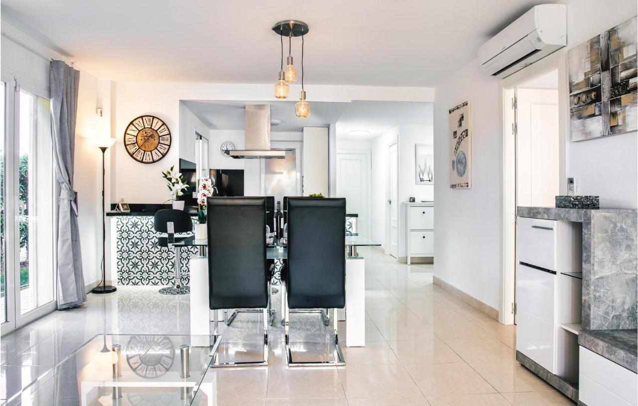 Apartamento Awesome In With Kitchen