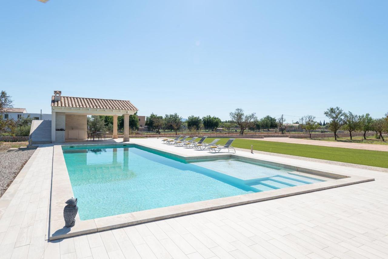 Mireia 2002 With Pool And Garden By Bebreeze Mallorca Villa Binisalem
