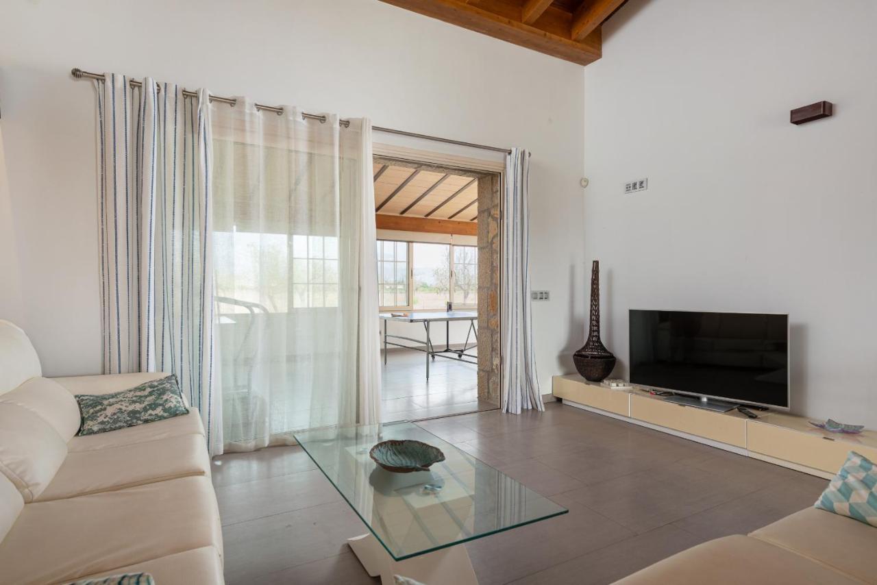 Villa Mireia 2002 With Pool And Garden By Bebreeze Mallorca