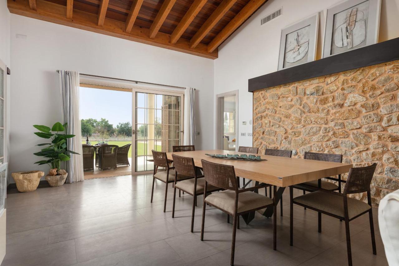 Mireia 2002 With Pool And Garden By Bebreeze Mallorca *