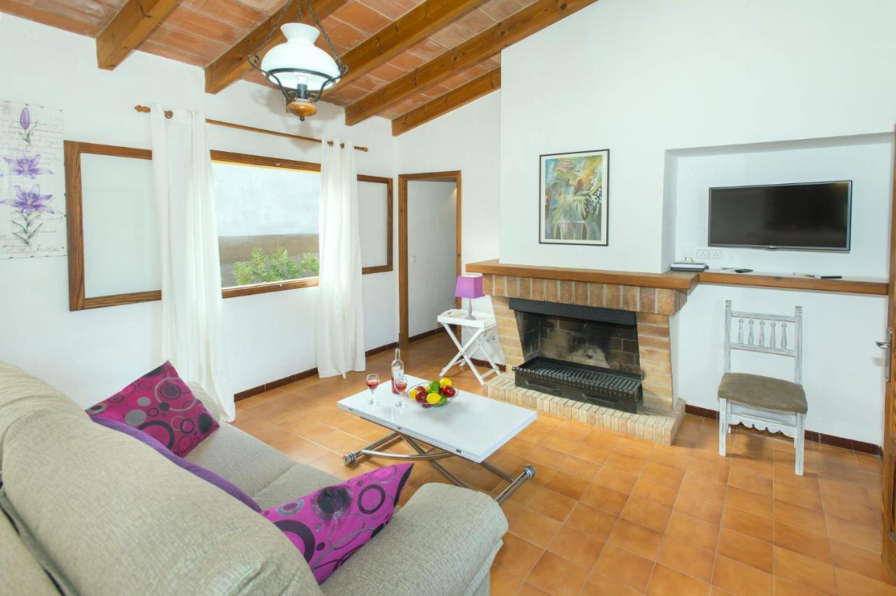 Villa Es Corto By *