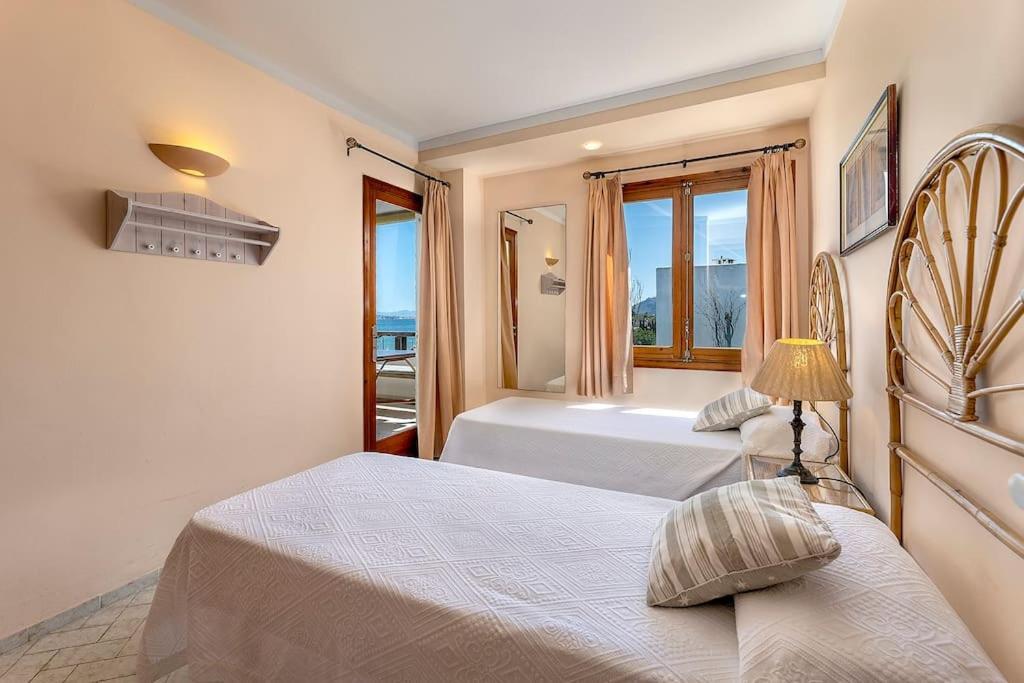 Llenaire 2, Sea View, Pool, Ac Apartamento *