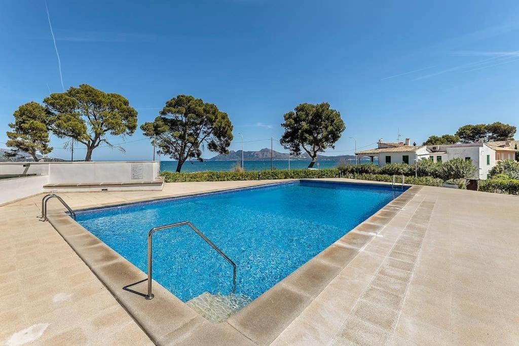 Llenaire 2, Sea View, Pool, Ac *