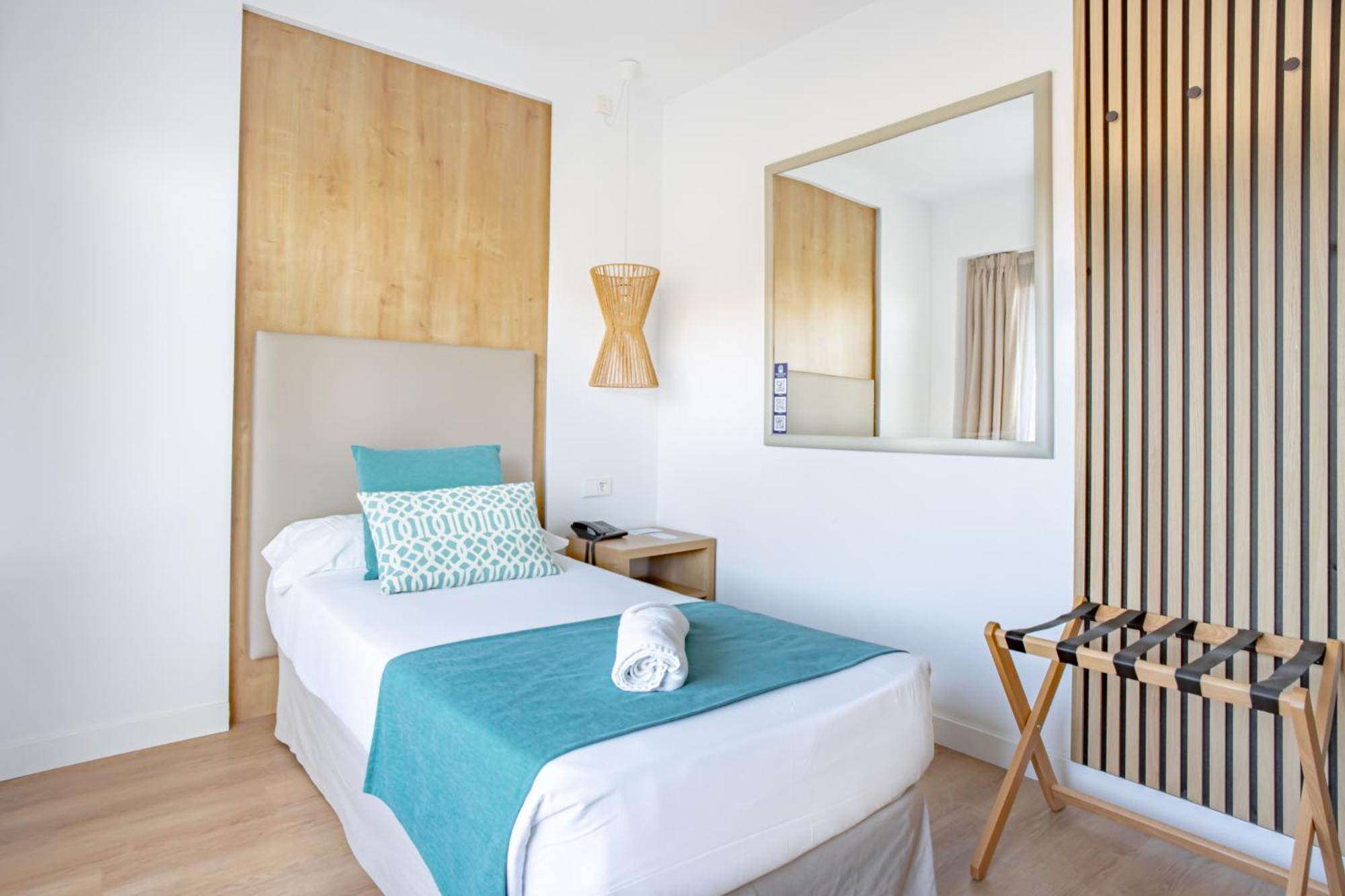 Bahia De Alcudia & Hotel 4*
