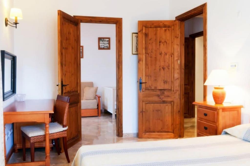 Son Capellet In Petra Villa
