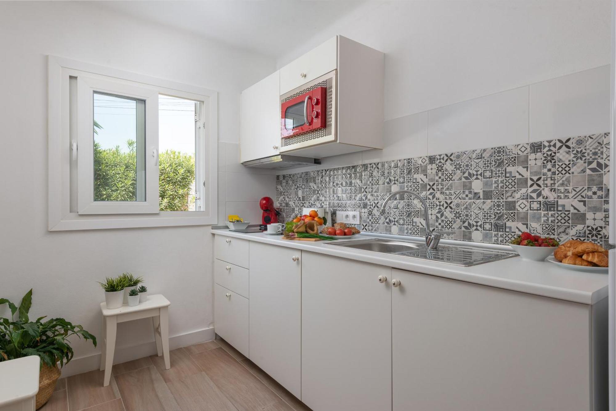 Sunset By The Sea With Pool, Ac, Bbq, Wifi In Apartamento Cala D´Or