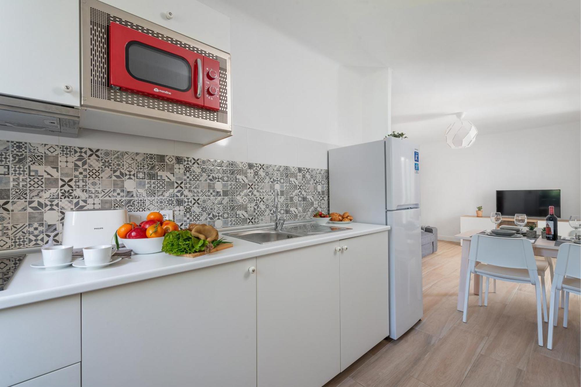 Sunset By The Sea With Pool, Ac, Bbq, Wifi In