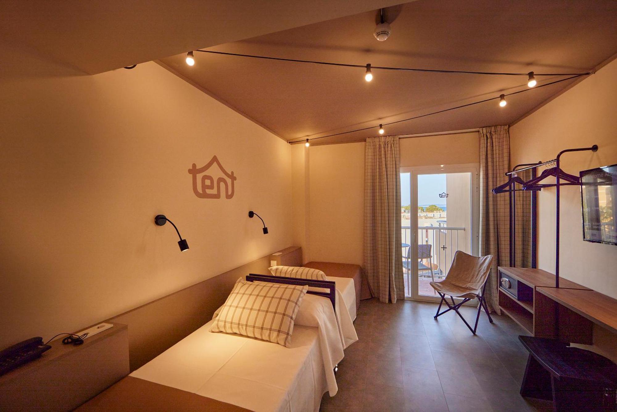 Hotel Tent Palmanova
