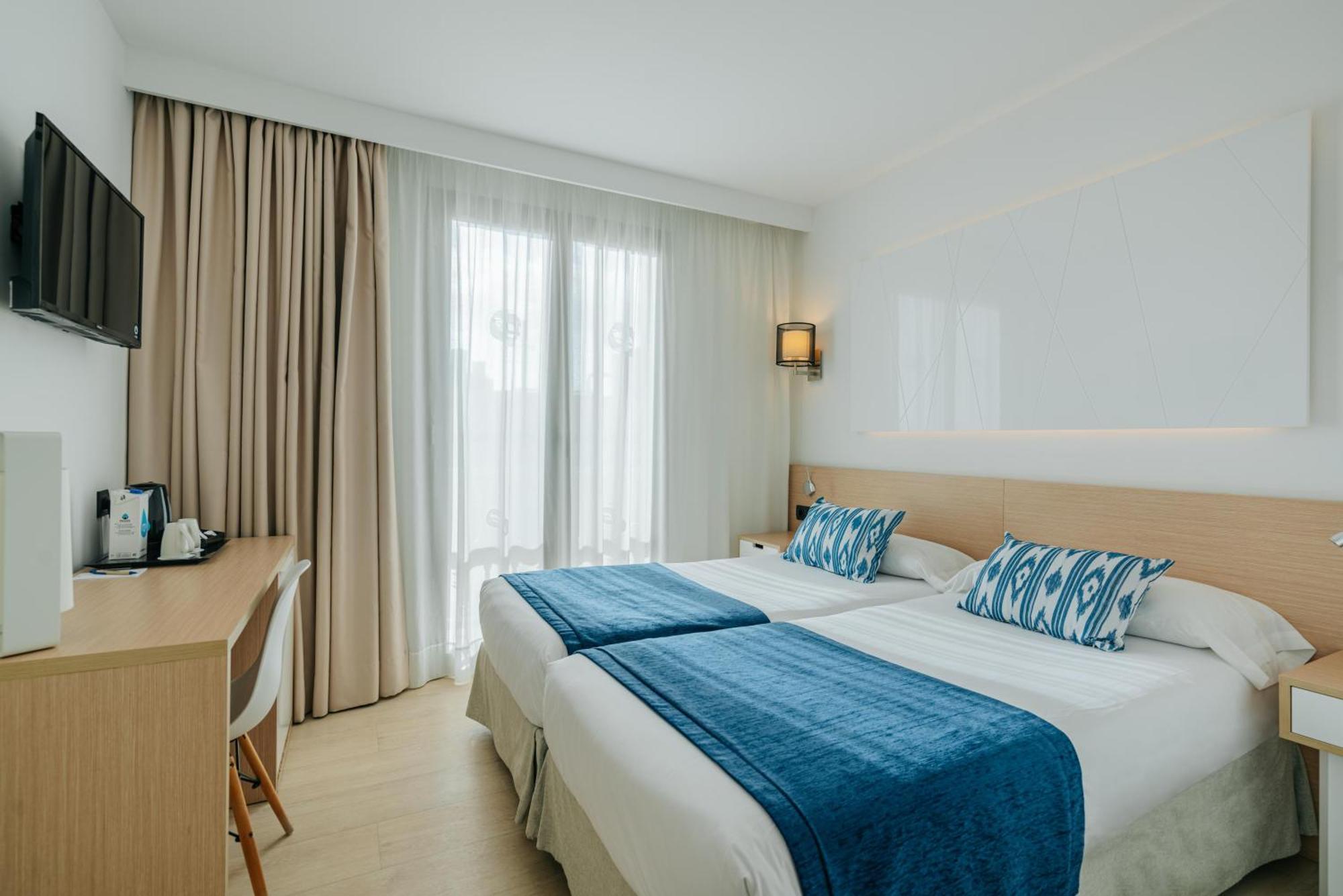 Thb Felip - Adults Only 4*