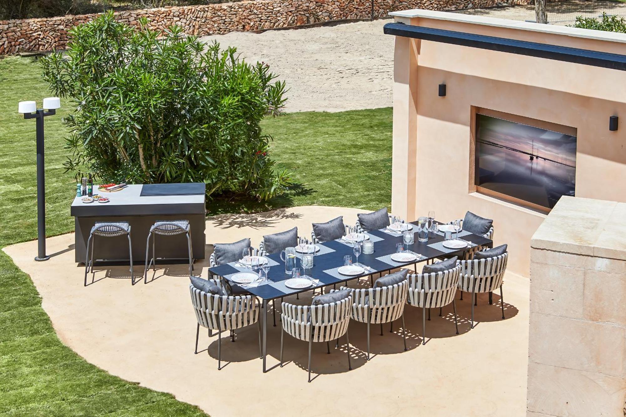 Super Luxury Biggest Pool Mallorca's * Las Salinas