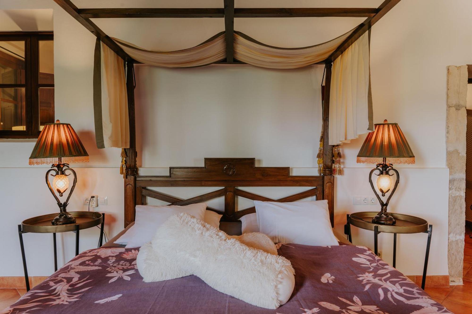 Hotel Es Llobets - Adults Only 3*