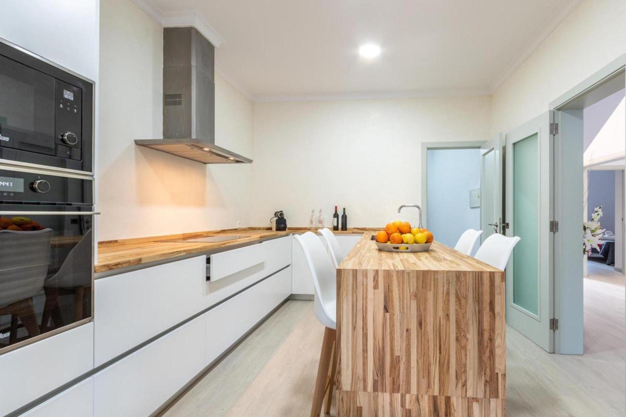 Beautiful Mallorca 3 Bedrooms Townhouse Memories Walking Distance To Town Square Private Pool Villa *