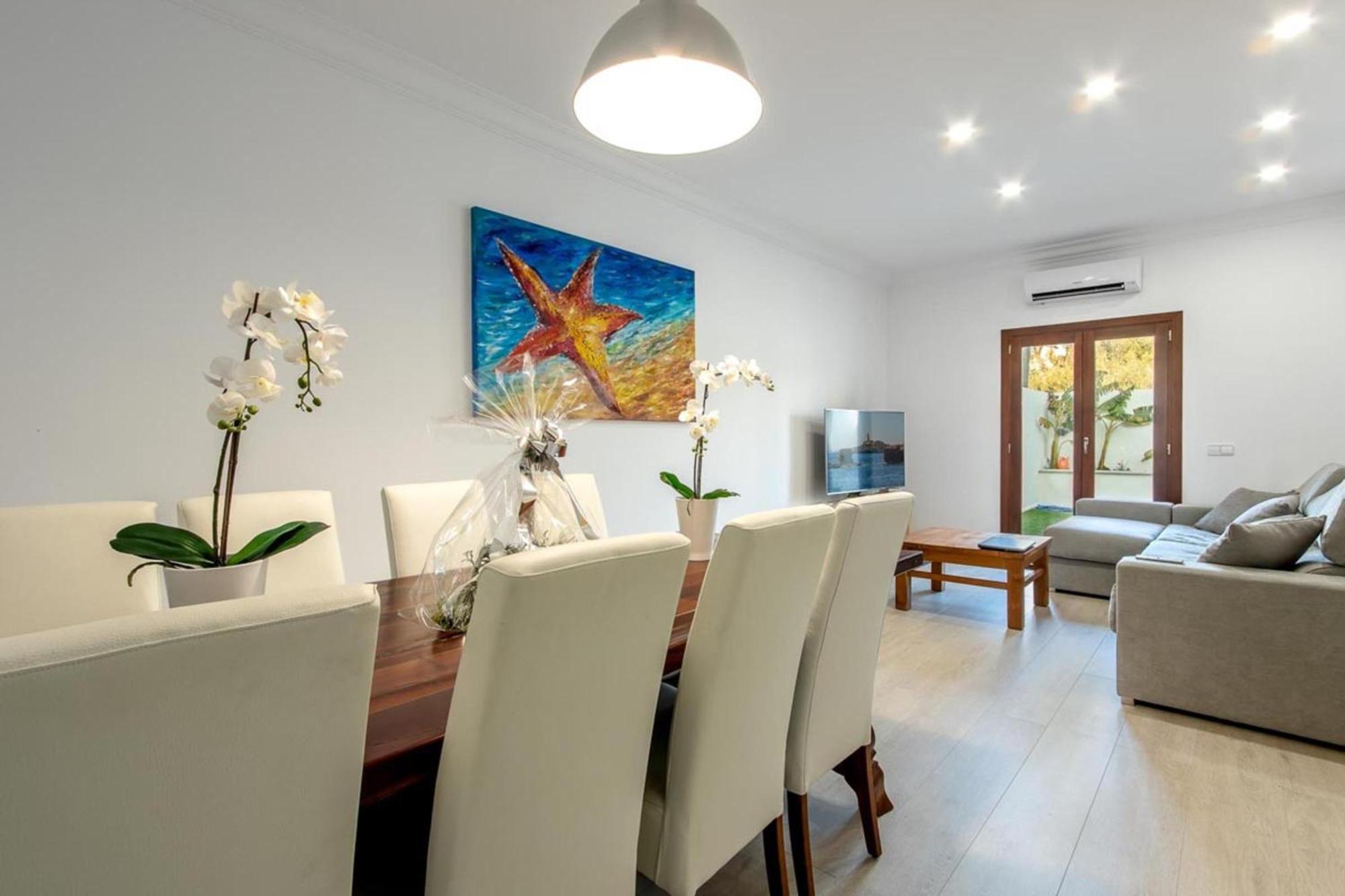 Beautiful Mallorca 3 Bedrooms Townhouse Memories Walking Distance To Town Square Private Pool * Consell