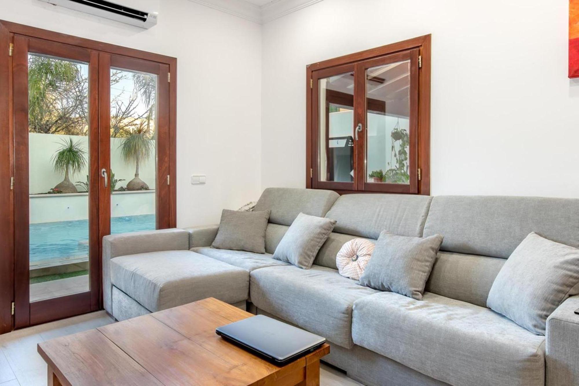 Beautiful Mallorca 3 Bedrooms Townhouse Memories Walking Distance To Town Square Private Pool Villa Consell