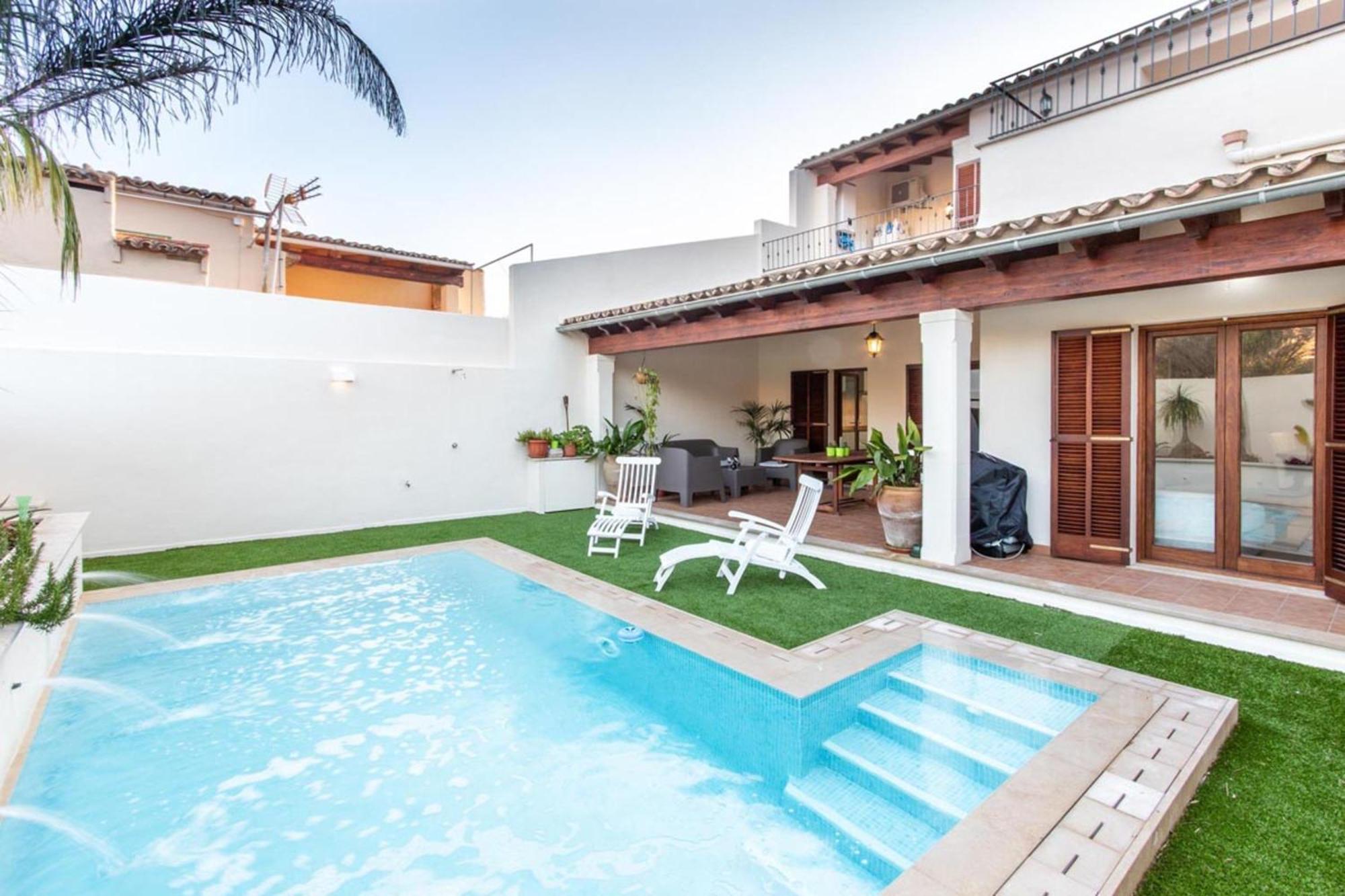 Villa Beautiful Mallorca 3 Bedrooms Townhouse Memories Walking Distance To Town Square Private Pool *