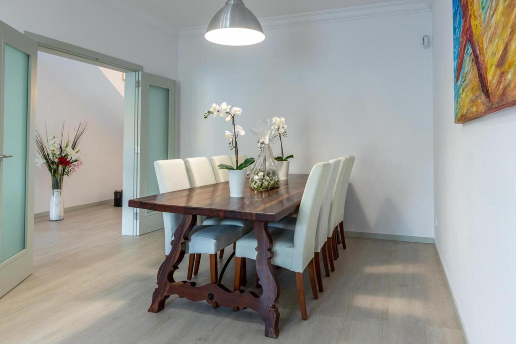 Beautiful Mallorca 3 Bedrooms Townhouse Memories Walking Distance To Town Square Private Pool Villa