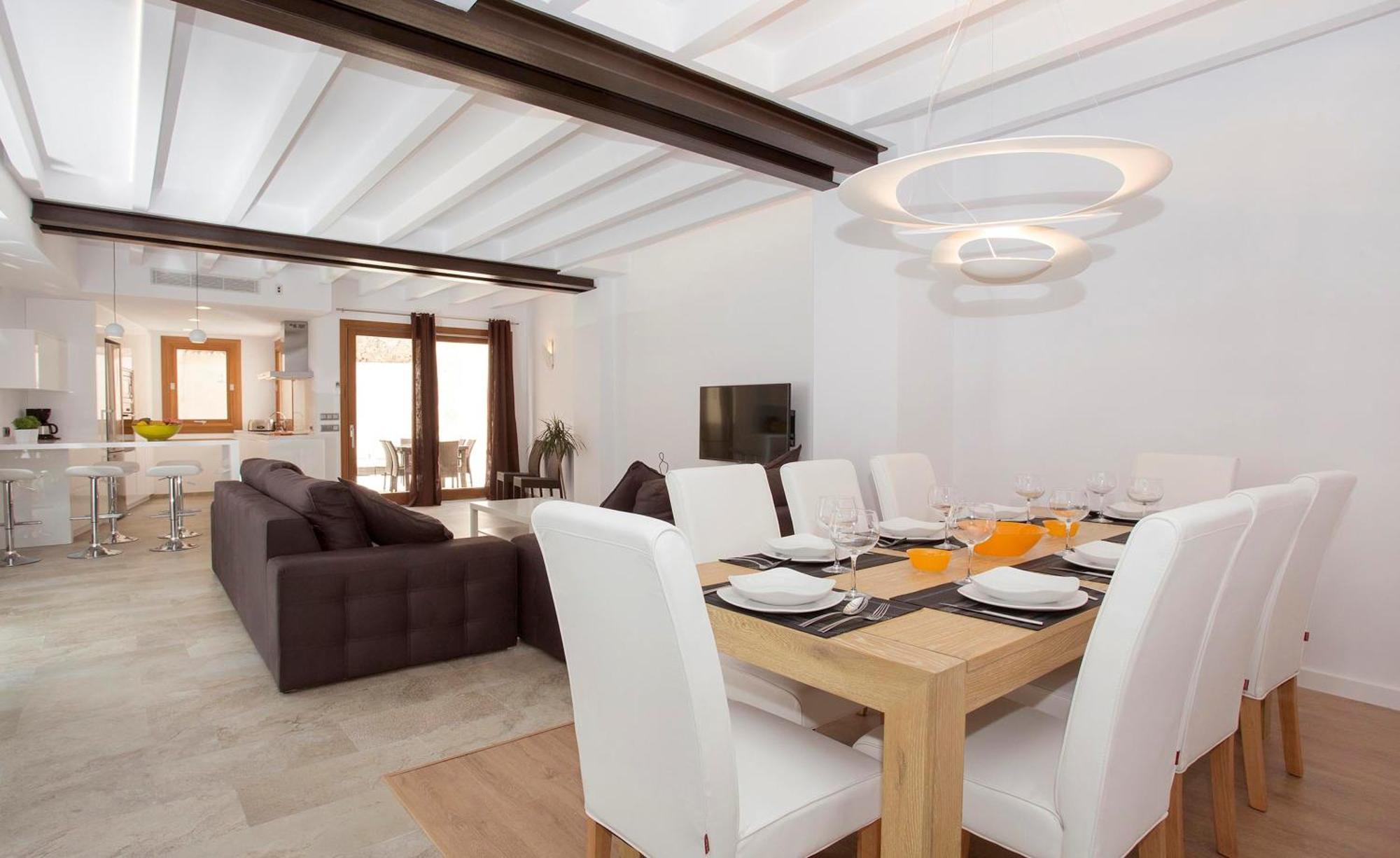 Mesmerizing Mallorca 4 Bedrooms Feelings Private Pool Close To Amenities Villa