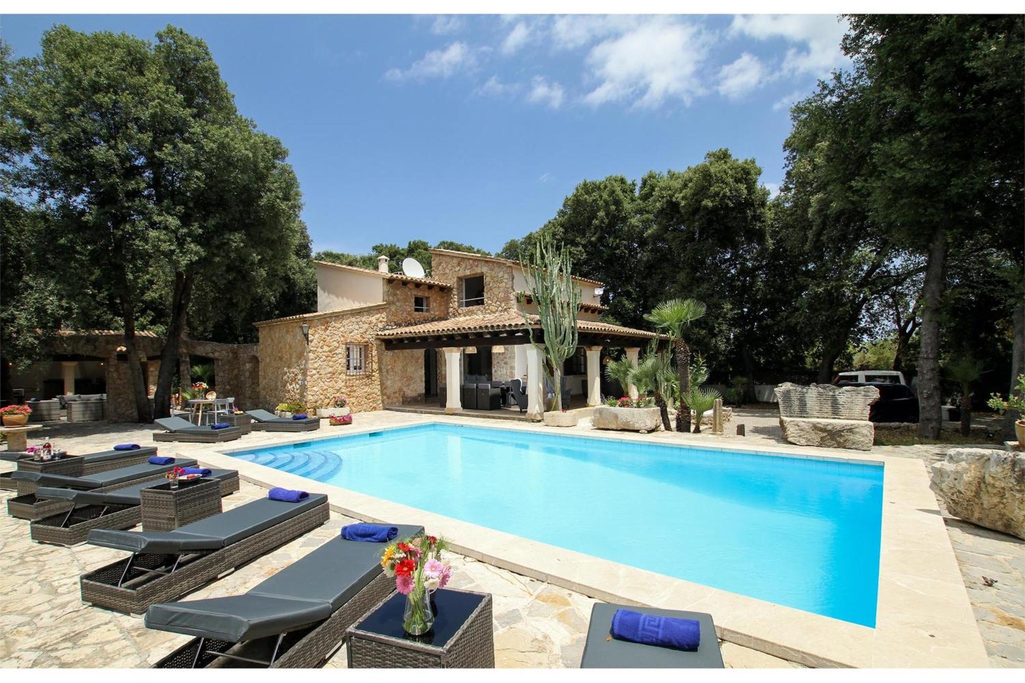 Encinas Mallorca * Pollenca