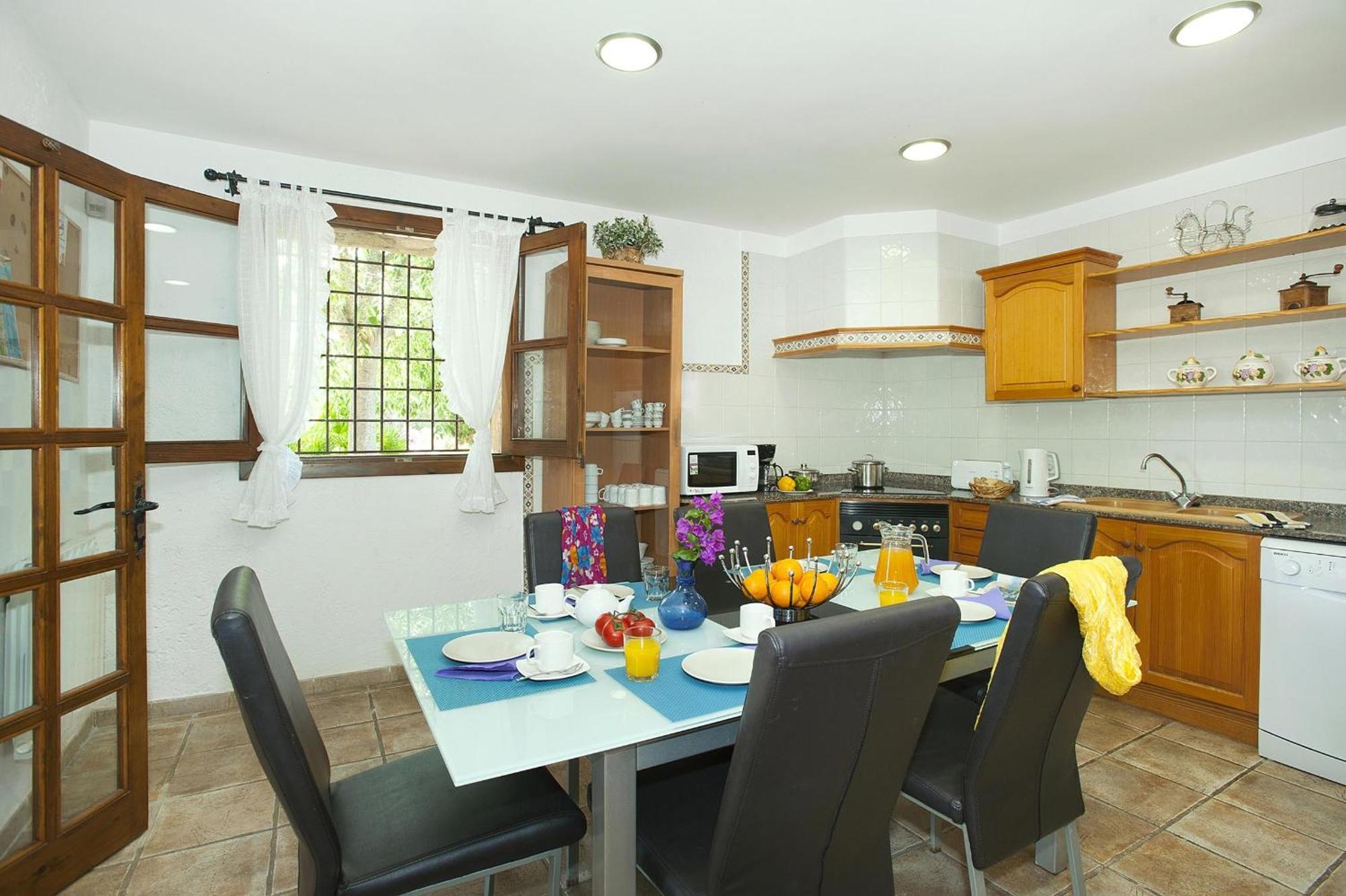 Beautiful 4 Bedrooms Bennassar Mountainside Views Short Drive To Town Villa