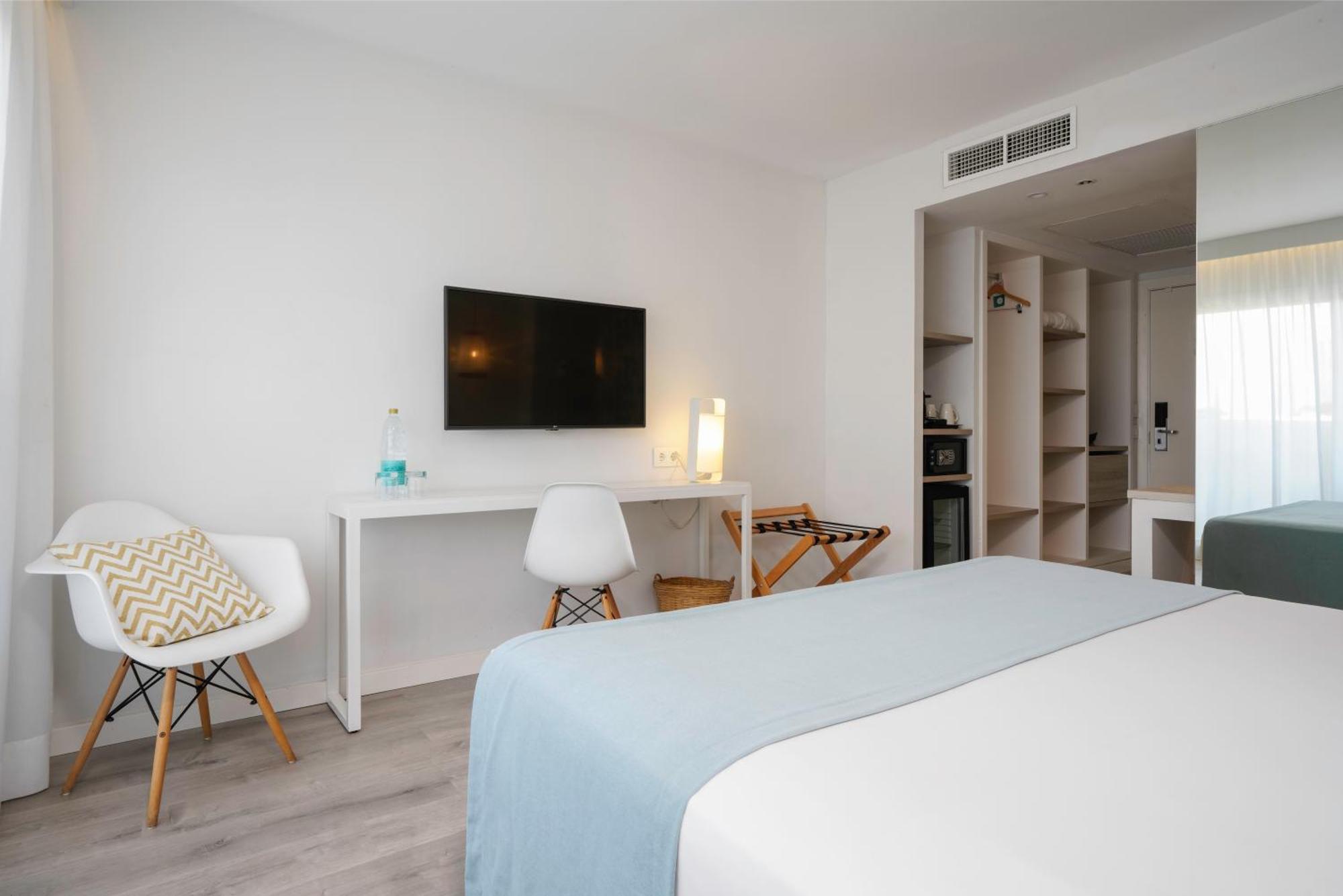Aluasoul Mallorca - Adults Only 4*