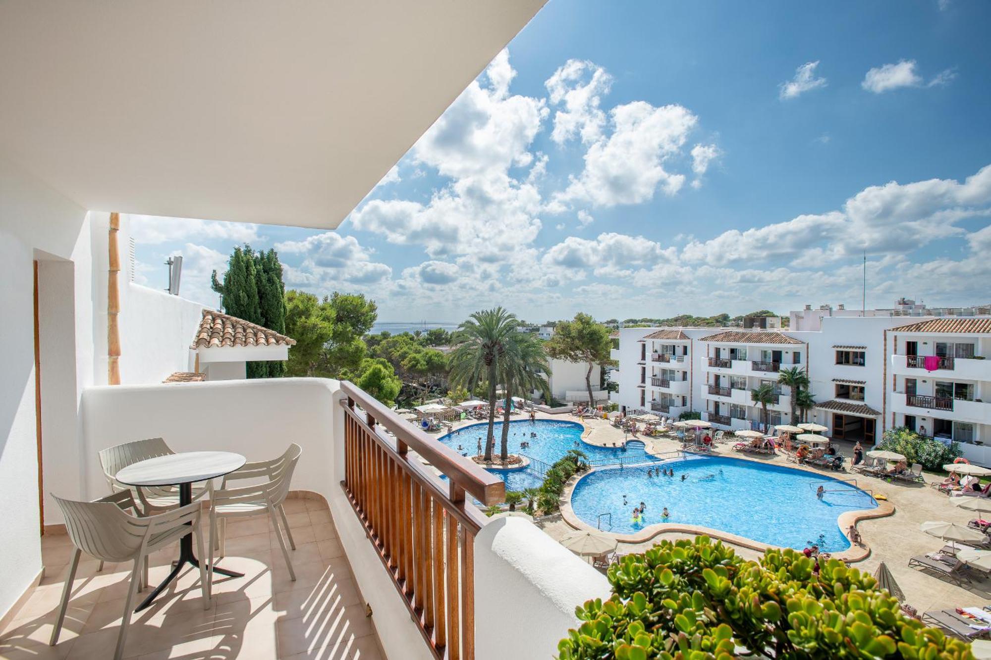 Inturotel Cala Azul 3*