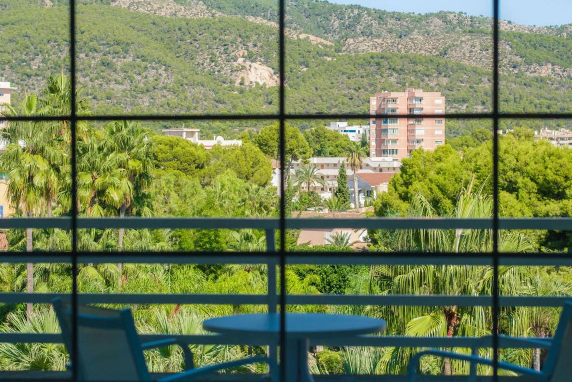 Agua Hotel