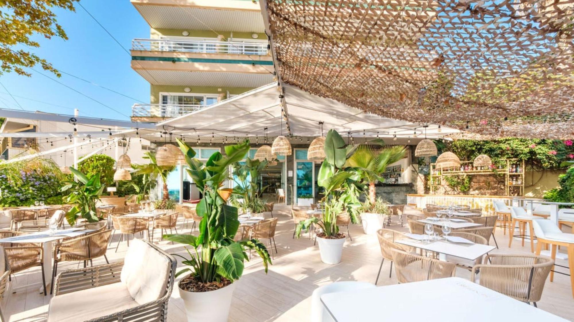 Agua Hotel
