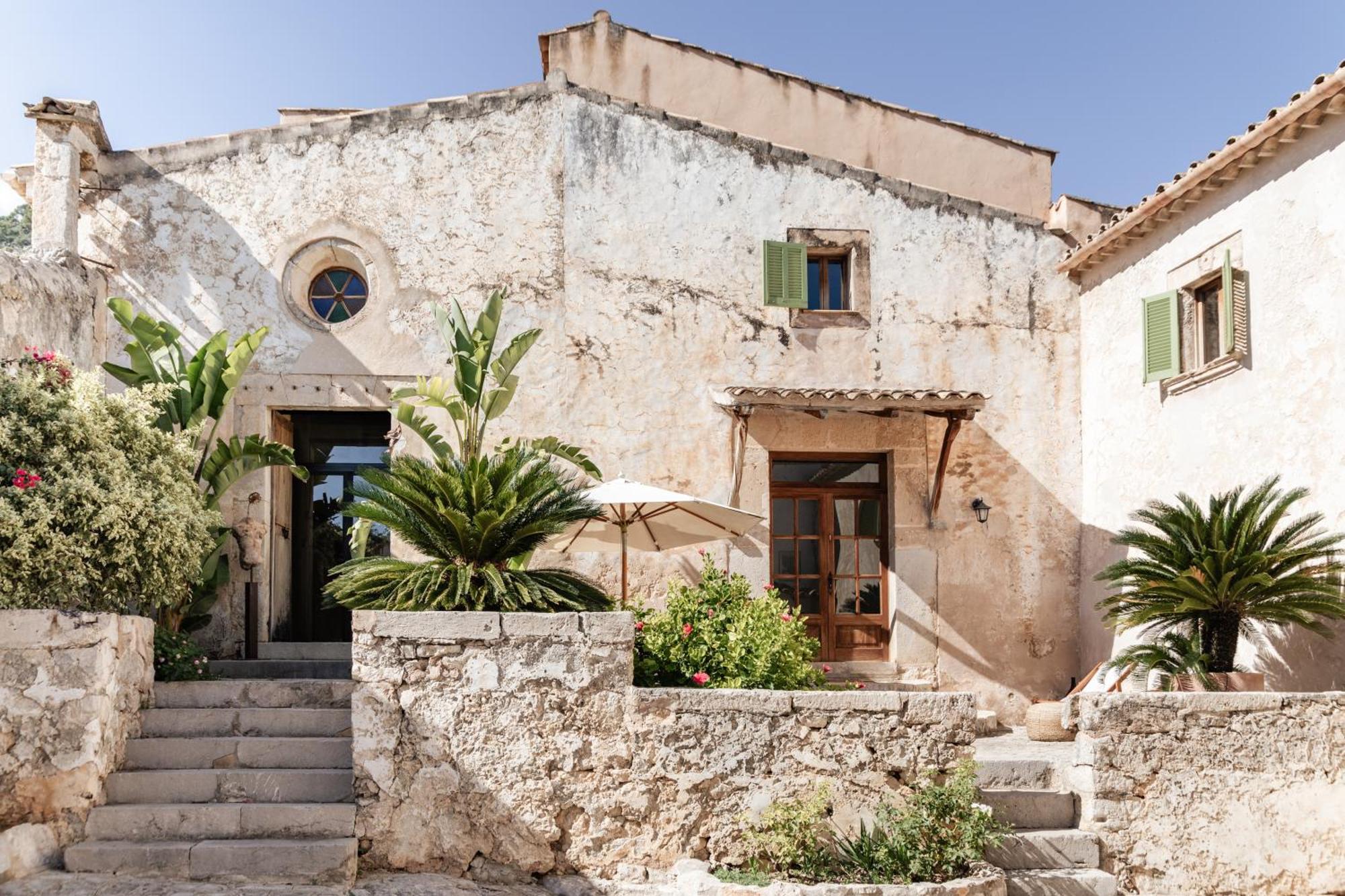 Ca'n Beneit Hotel
