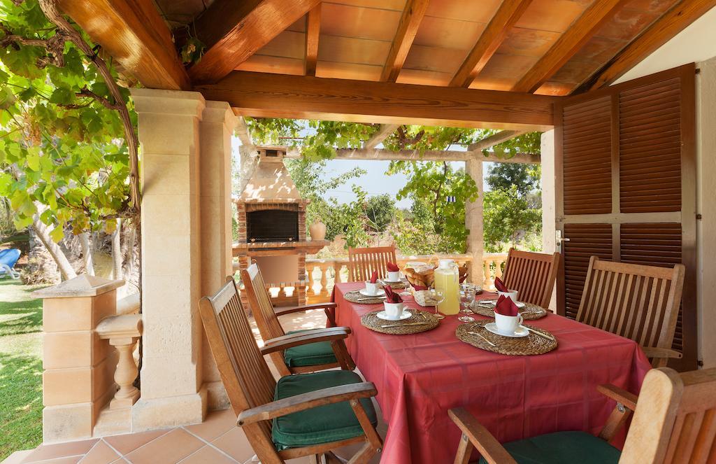 Holiday home Cal Roma