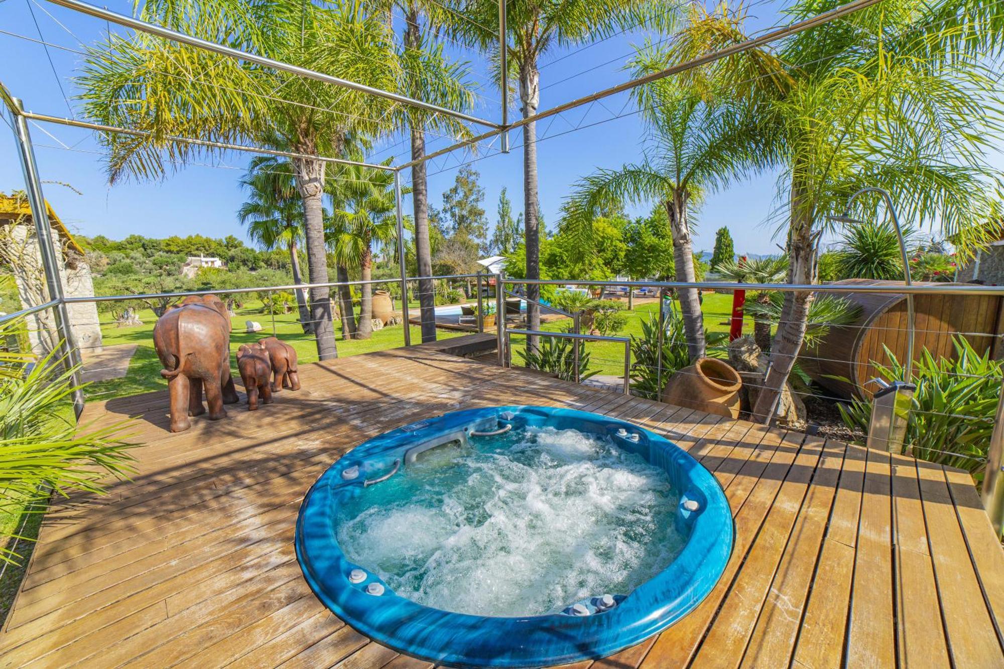 Villa Els Oscols 53 *