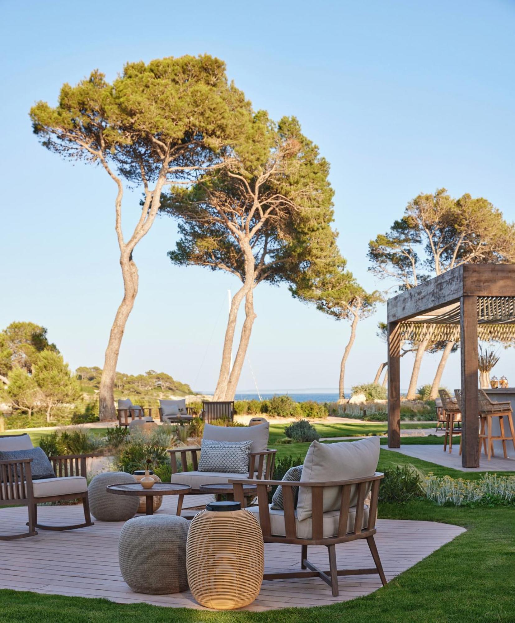 Ikos Porto Petro