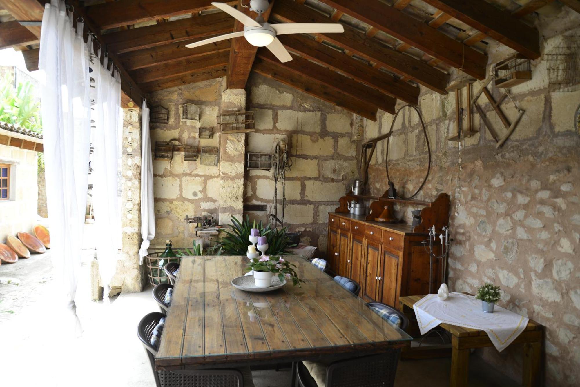 Ca Sa Padrina Сasa de vacaciones Vilafranca De Bonany