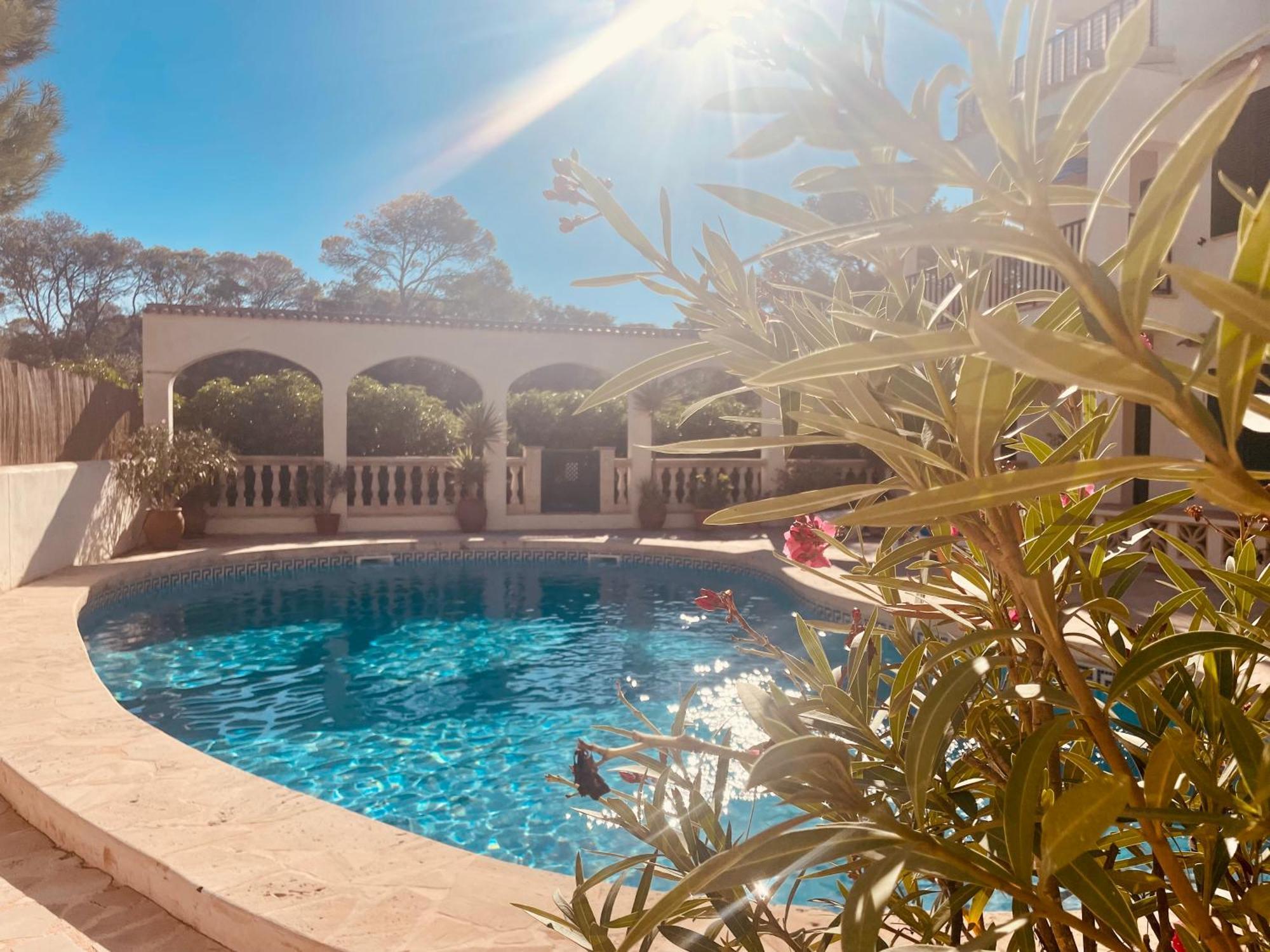 Somni - Boheme, Zen Et Chic Avec Piscine