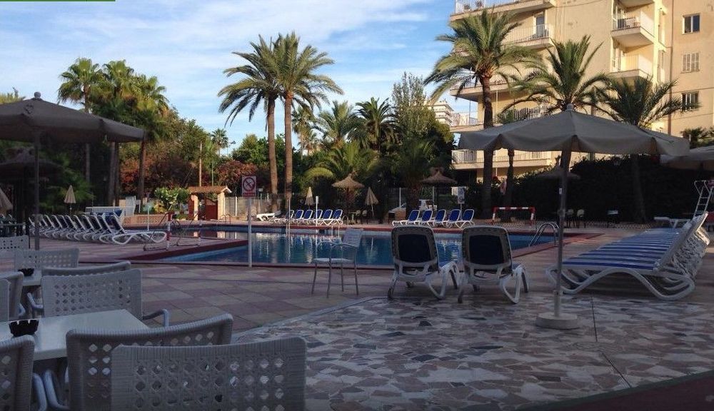 Globales Hotel 4*