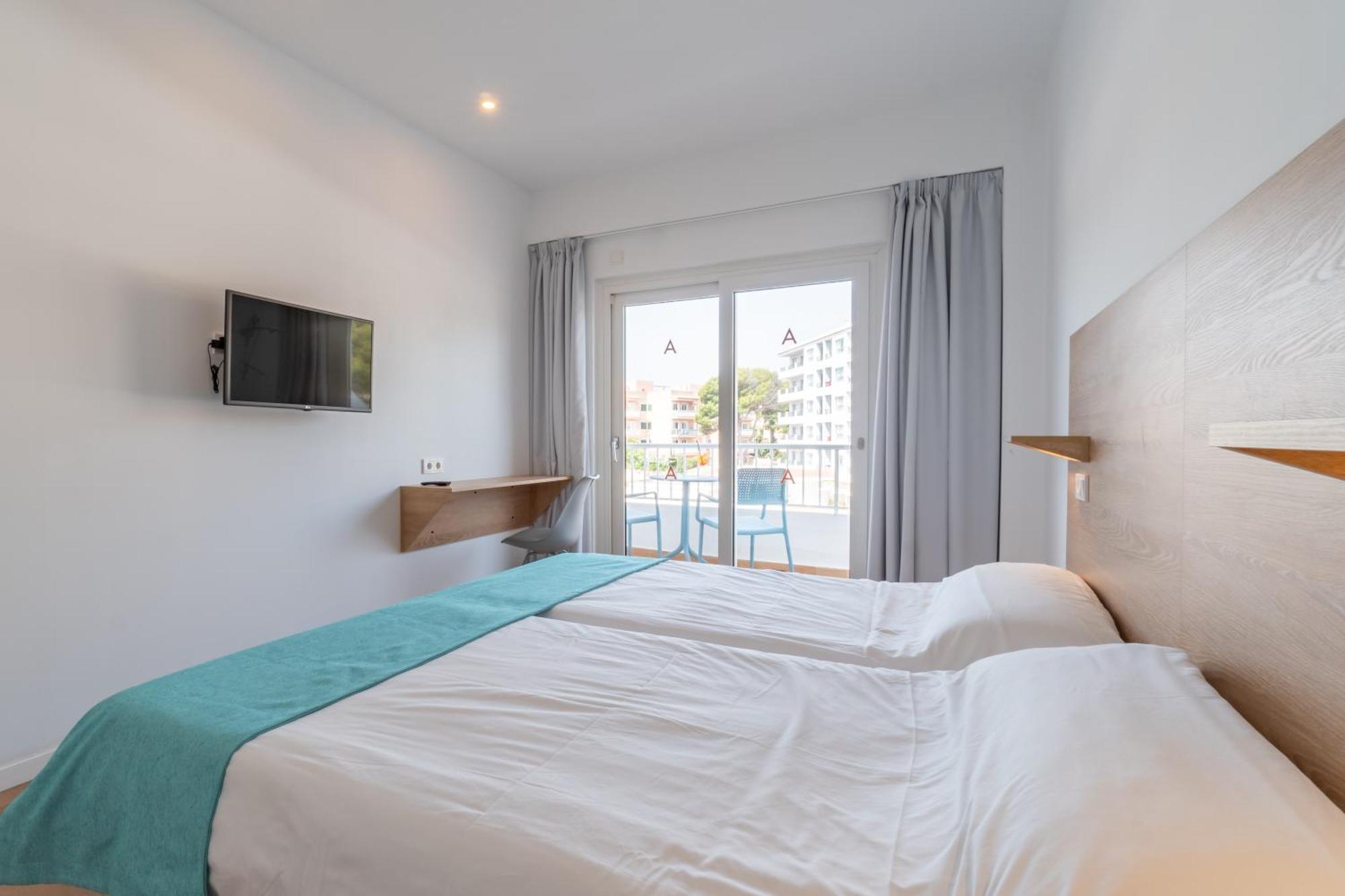 Alcina Hotel *