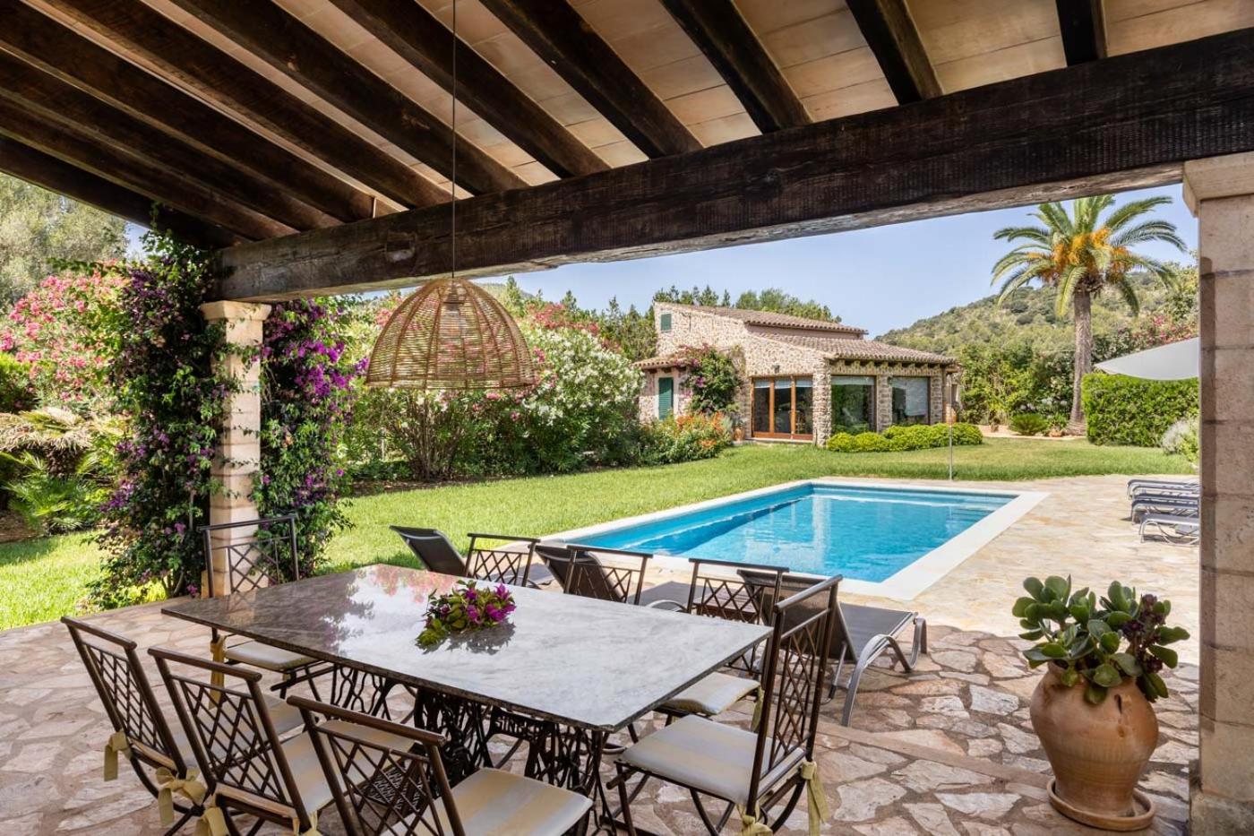 Villa Ca Na Bennassar - By Emerald