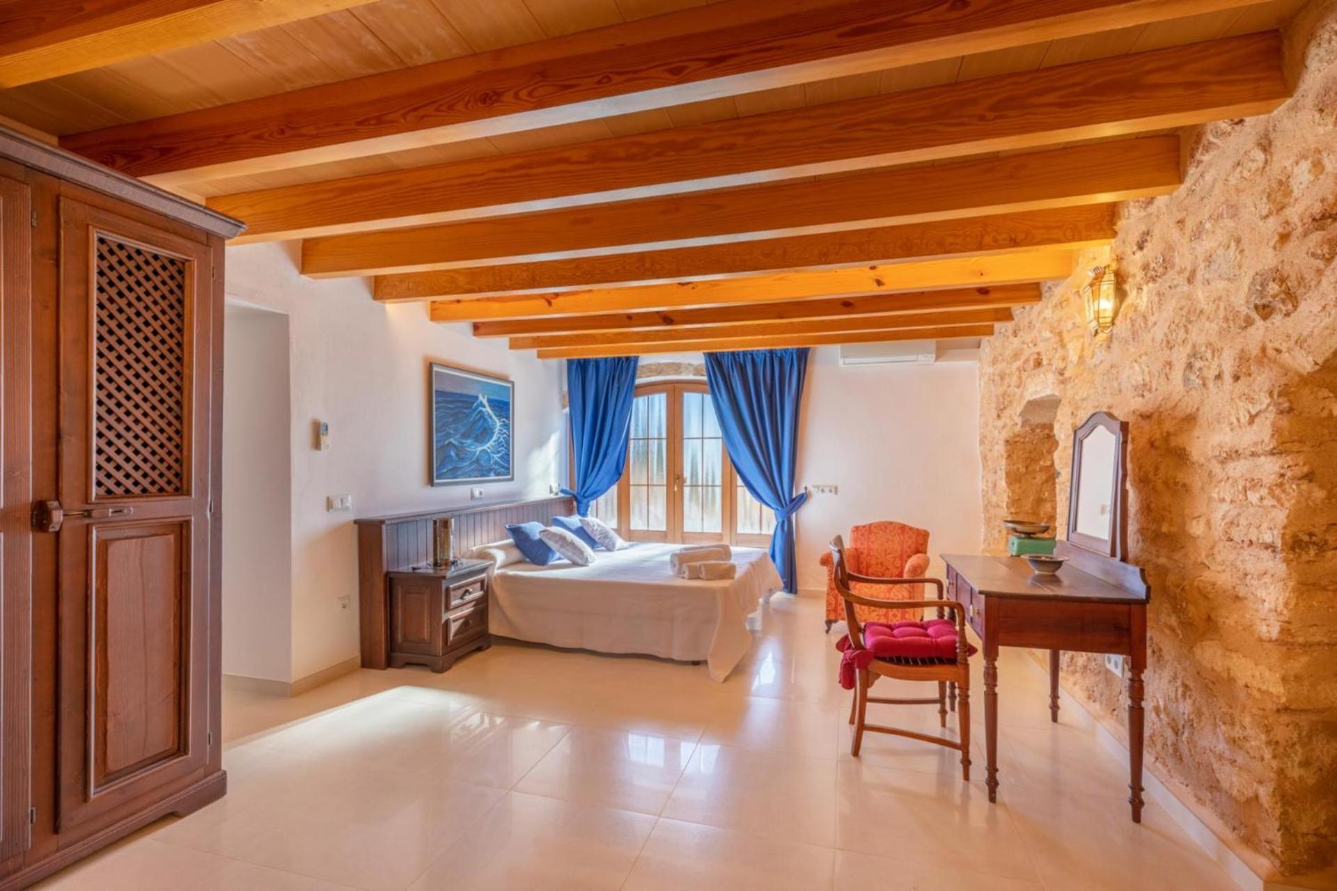 Es Fasser By Vintage Travel Villa *