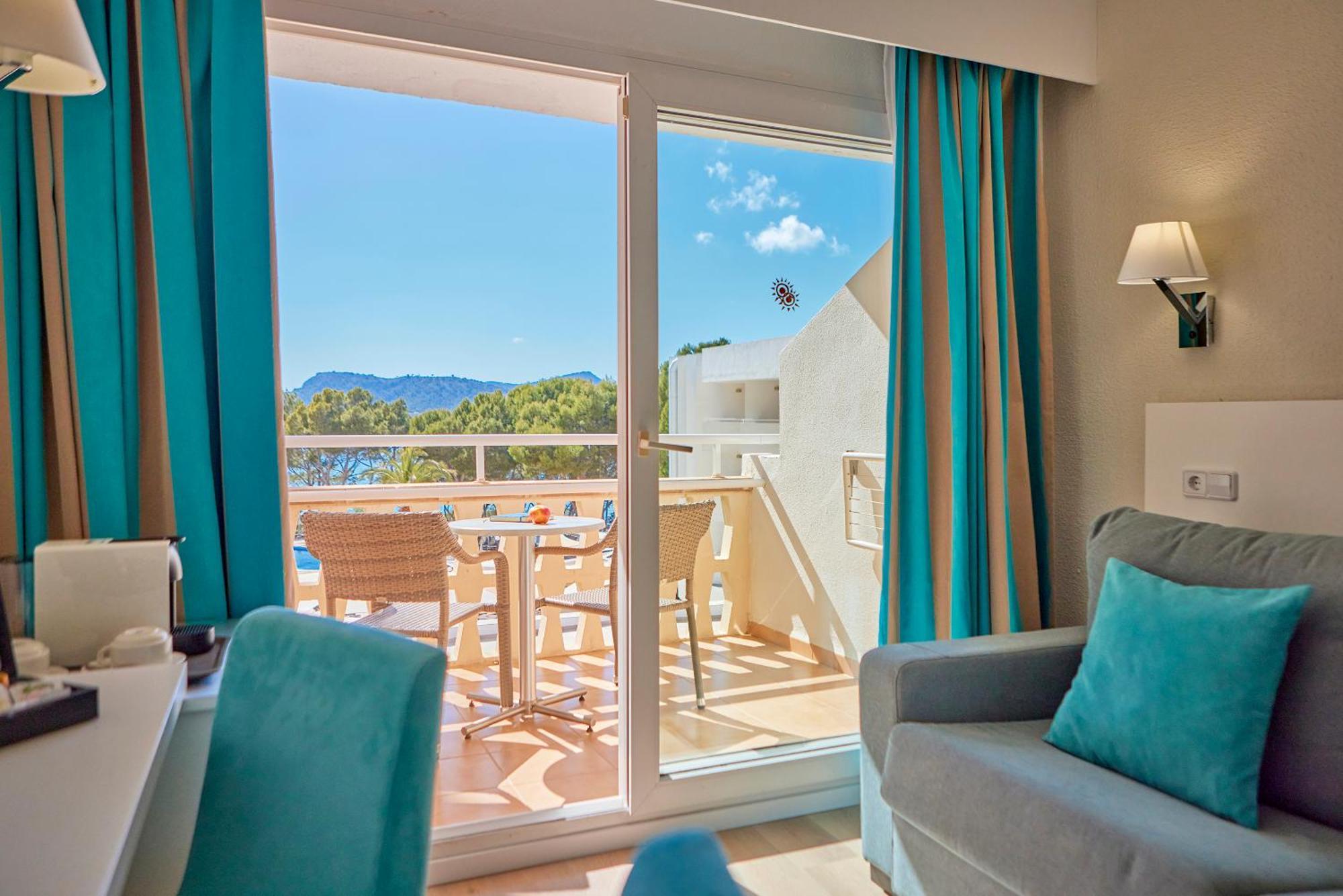 Universal Lido Park Hotel 4*